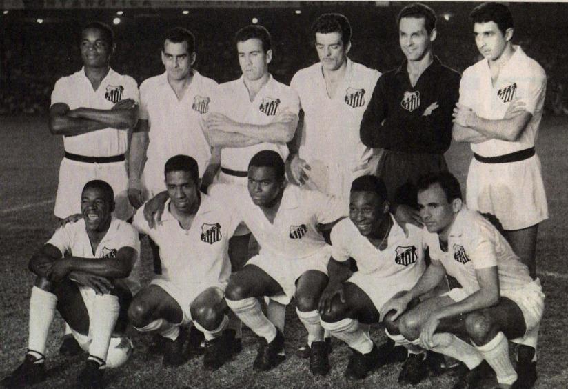 O esquadrão do Santos na década de 60. #Paratodosverem