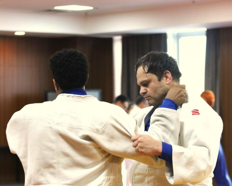 Felipe Amorim treina na Georgia. #Paratodosverem