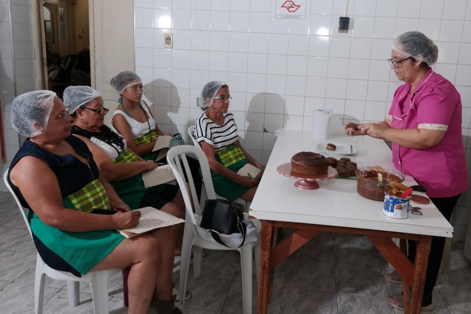 Curso do Fundo Social. #Paratodosverem