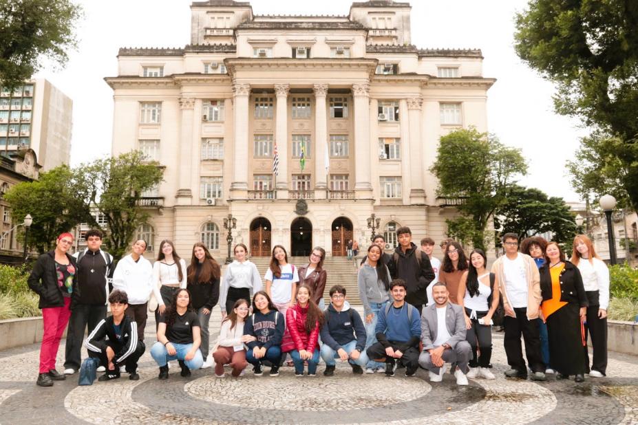Participantes da Câmara Jovem na Prefeitura. #Paratodosverem