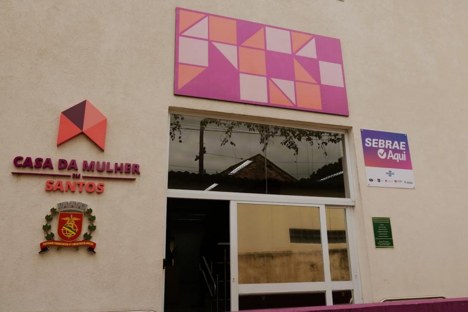Casa da Mulher de Santos. #Paratodosverem