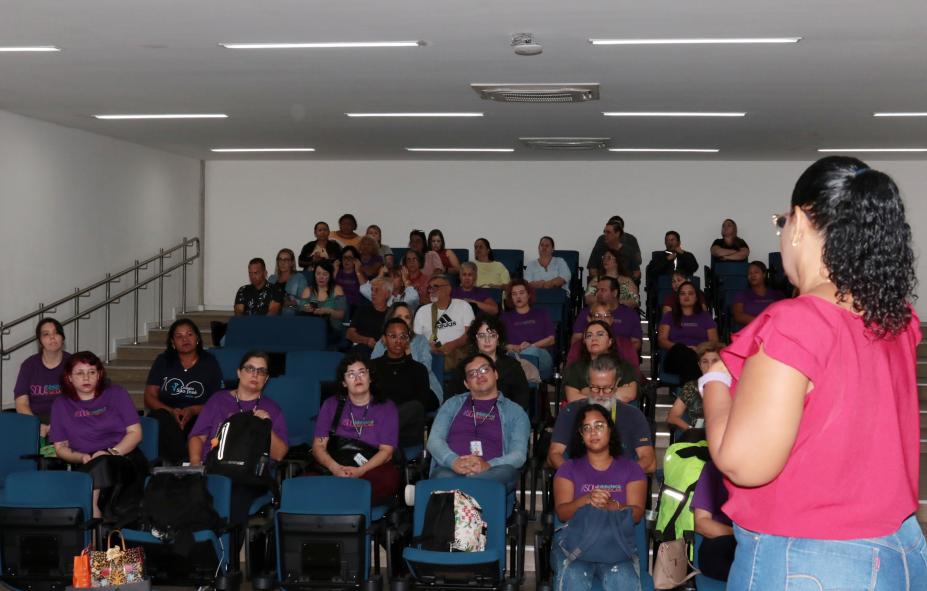 Seminário para bibliotecários. #Paratodosverem