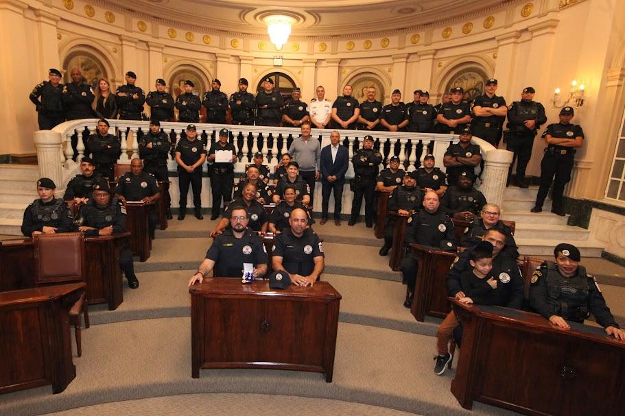guardas homenageados na sala princesa isabel #paratodosverem