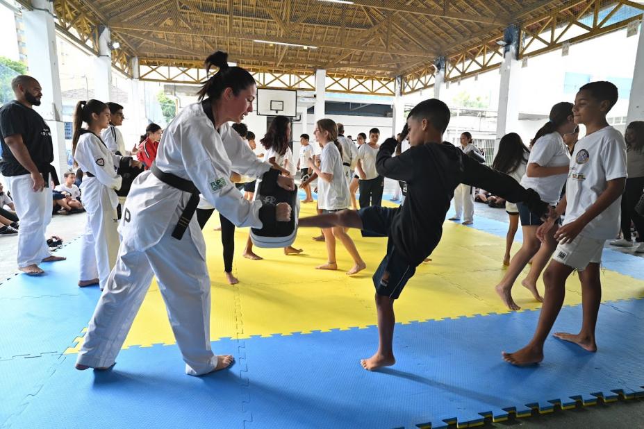 Campeão na Escola com taekwondo. #Paratodosverem