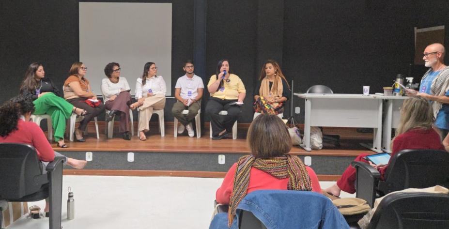 servidores se apresentam em encontro nacional