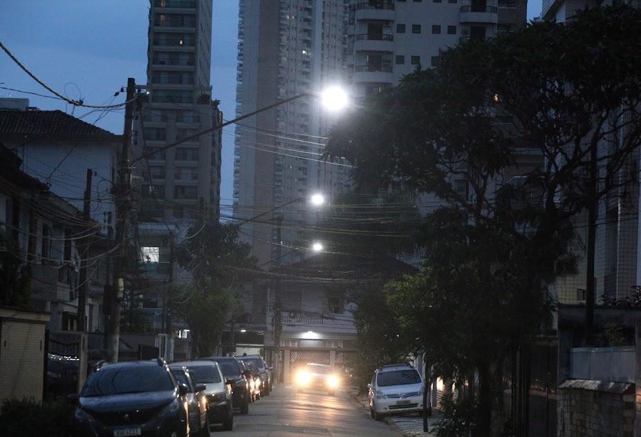 rua iluminada com led. #paratodosverem