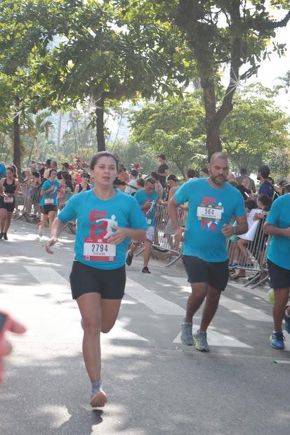 pessoas correndo durante a prova #paratodosverem