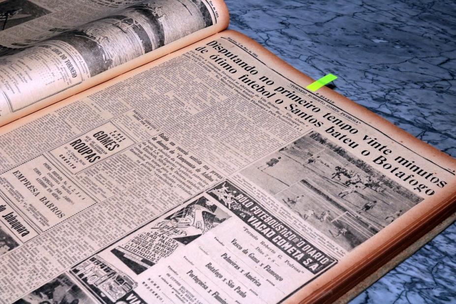 um dos jornais doados #paratodosverem