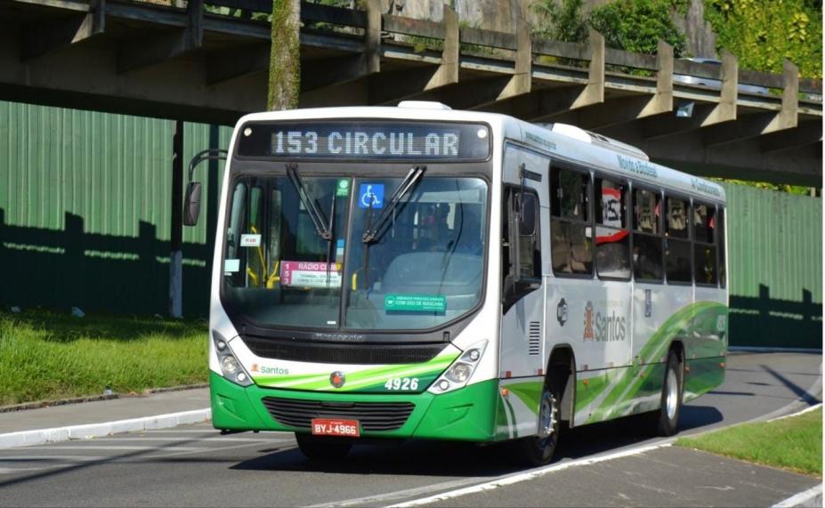 ônibus passando em via #paratodosverem 