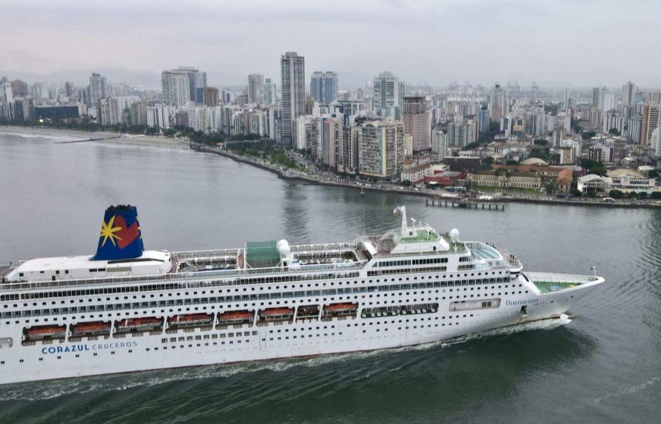 Navio Buenavista em Santos. #Paratodosverem