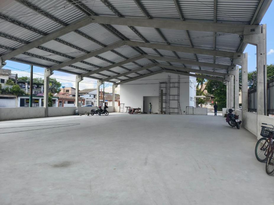 galpão em construão #paratodosverem 