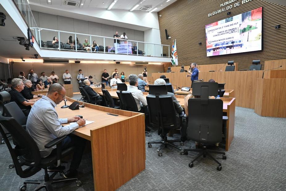 vereadores acompanham prefeito em prestação de contas #paratodosverem