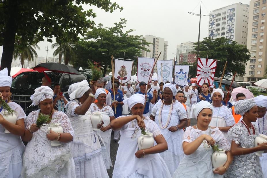Procissão de Iemanjá em Santos. #Paratodosverem