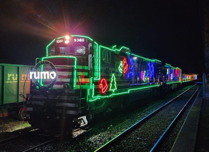 trem iluminado #paratodosverem