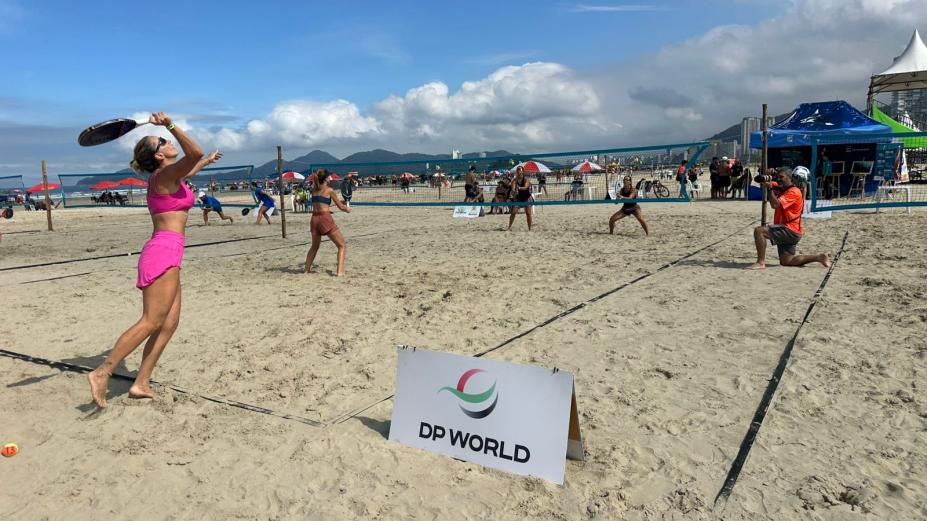 quadra com disputa do Santos Open Beach Tennis. #Paratodosverem