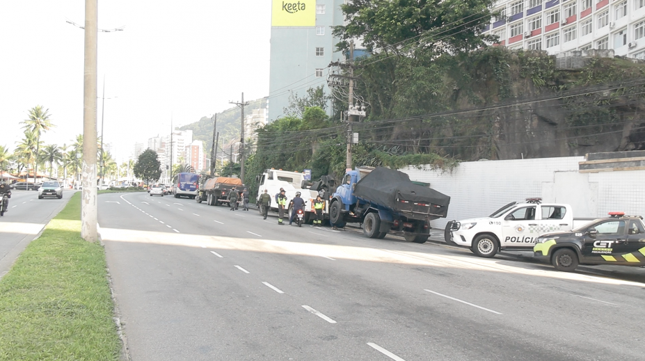 carros e agentes fazem fiscalização #paratodosverem
