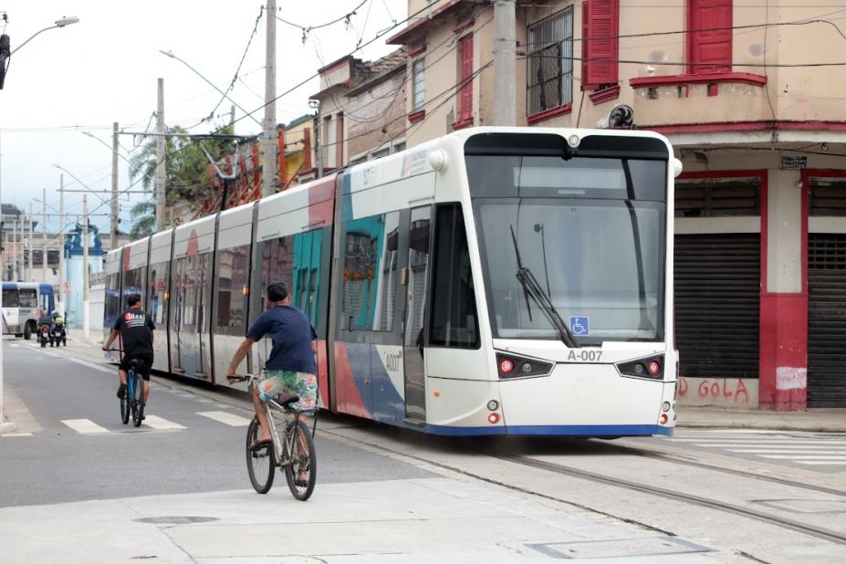 vlt transitando no centro #paratodosverem