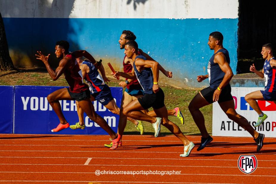 atletas correndo em pista #paratodosverem
