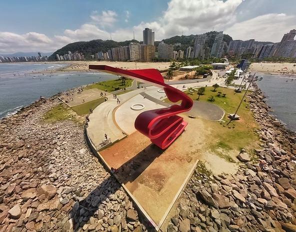vista aérea geral do novo quebra-mar. #paratodosverem