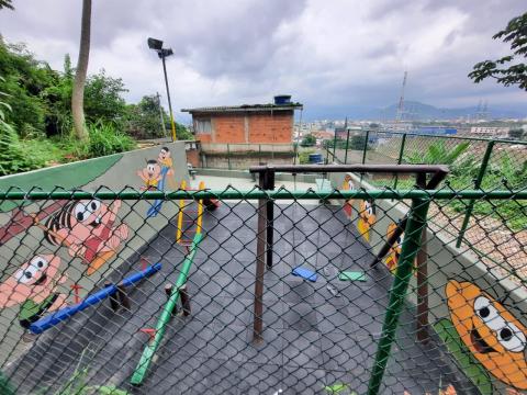 playground em praça #paratodosverem 