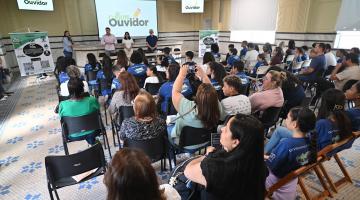 alunos ouvidores em reunião #paratodosverem