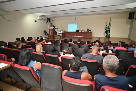 Entidades participam de capacitação nos Bombeiros. #Paratodosverem