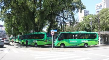 ônibus na praça mauá. #paratodosverem