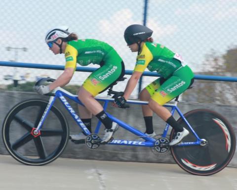 A dupla Marcia e Maria no ciclismo. #Paratodosverem