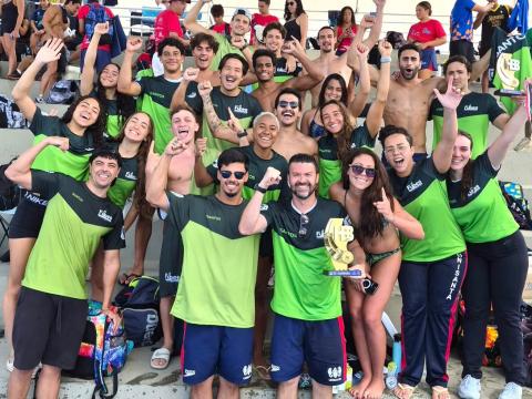 A natação manteve a hegemonia no evento. Foto: Divulgação Equipe de natação comemora títulos nos Jogos Abertos. #Paratodosverem