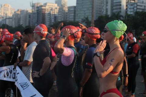 Circuito terá nova etapa no dia 27. Foto: Carlos Nogueira Largada do Troféu Brasil de Triathlon em Santos. #Paratodosverem
