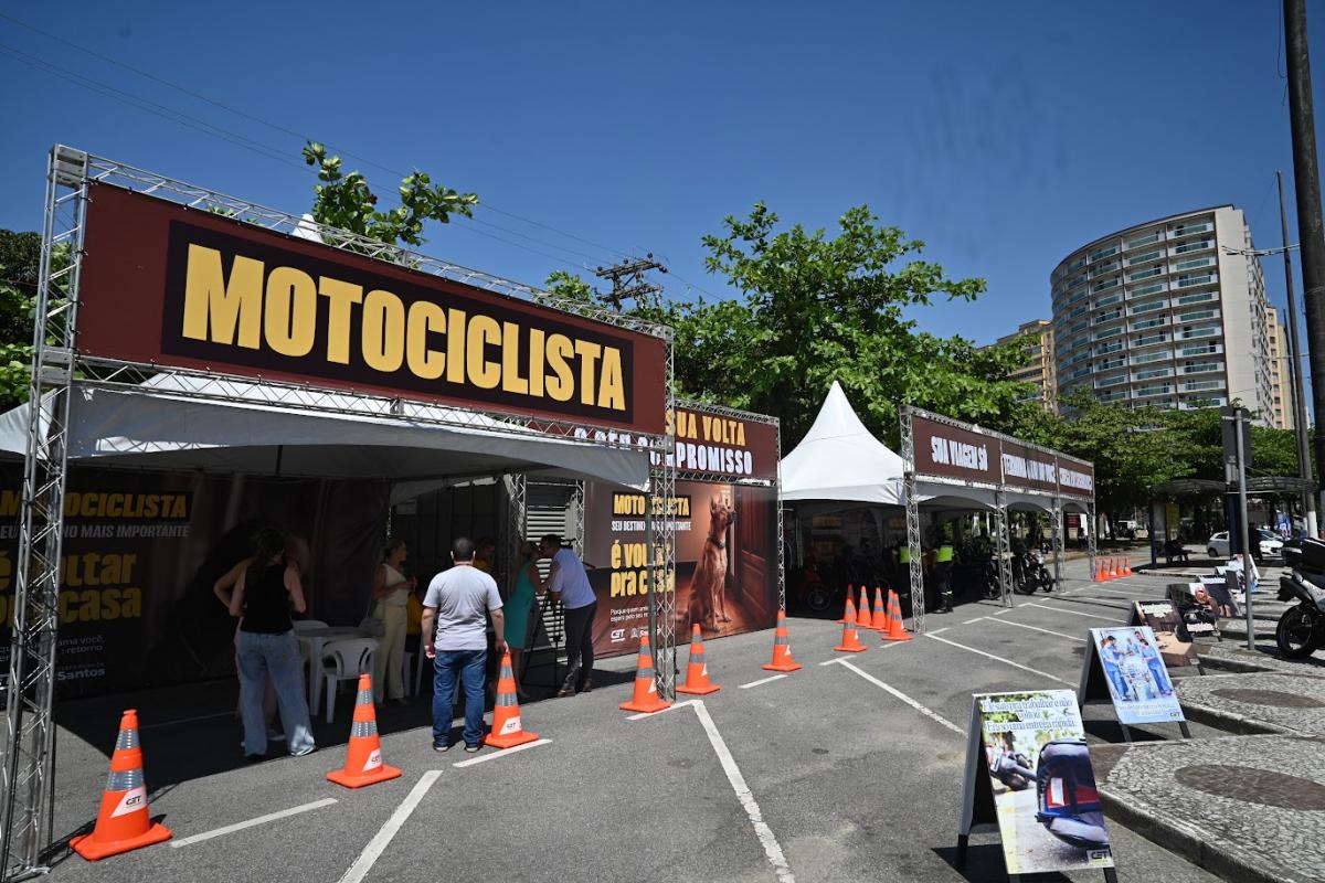 Na Semana do Trânsito, CET-Santos realiza ação com motociclistas