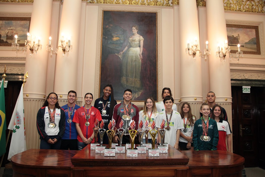 Tênis masculino de Santos é prata e feminino é bronze nos Jogos da  Juventude