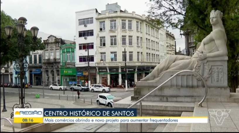  Santos inicia remoção de detritos com ecoboats para preservar os oceanos.