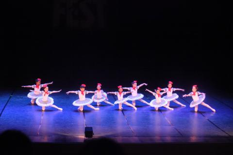 Fidifest 2025 é um dos destaques da agenda cultural. Foto: Carlos Nogueira bailarinas infantis se apresentam no fidifest 2025 #paratodosverem
