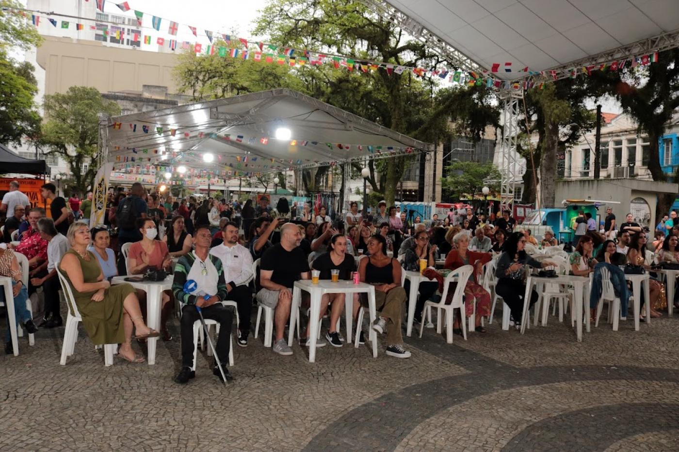 GASTRONOMIA. Festival do Xis atrai 10 mil pessoas para provar o