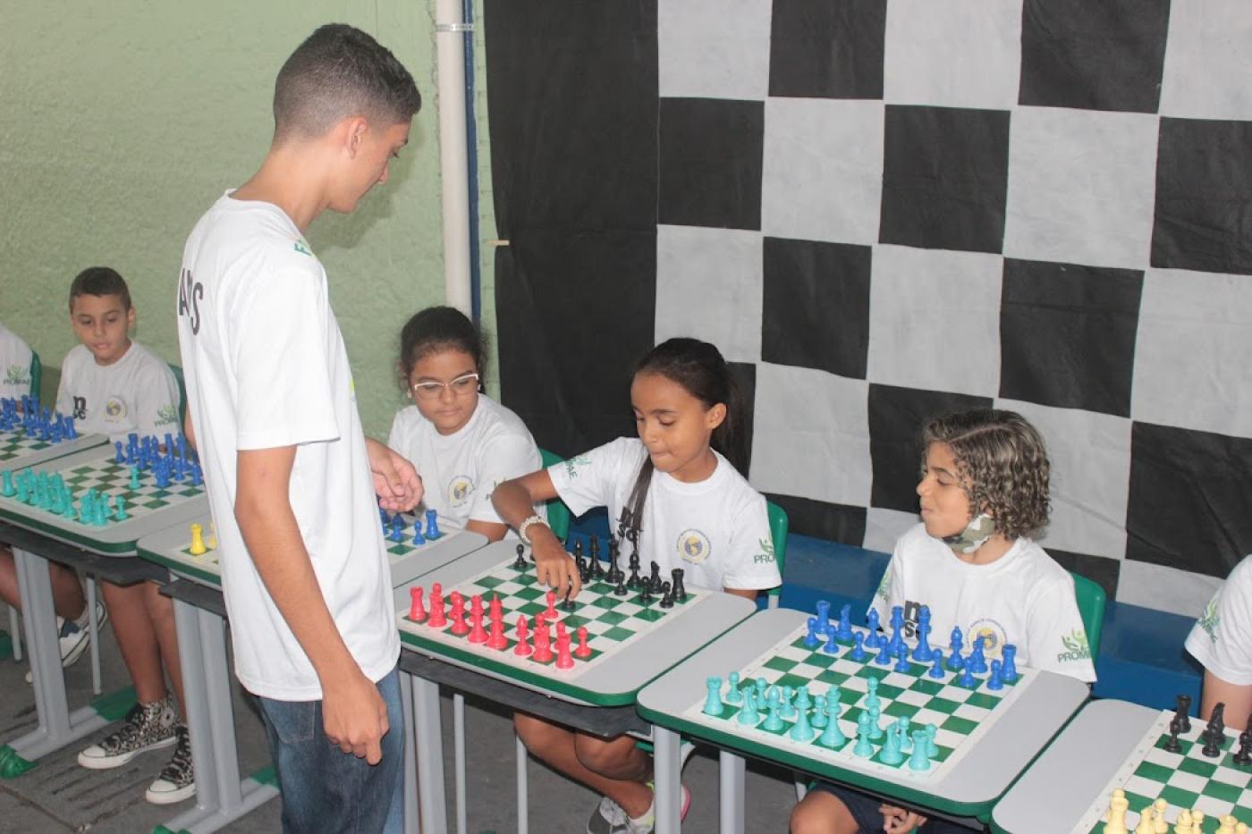 Secretaria lança projeto de xadrez nas escolas
