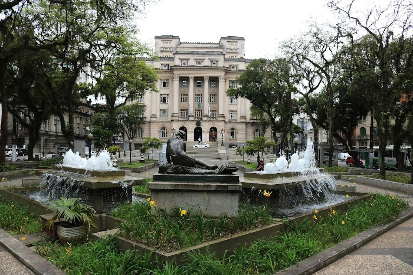 Fonte da Praça Mauá, em Santos, volta a funcionar nesta sexta após ...