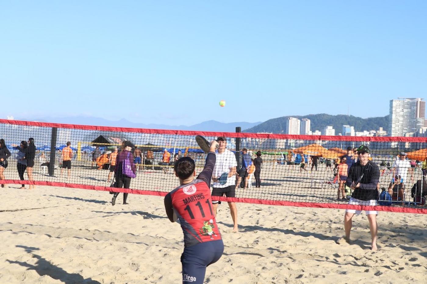 2º Santista de Beach Tennis é marcado por disputas acirradas e