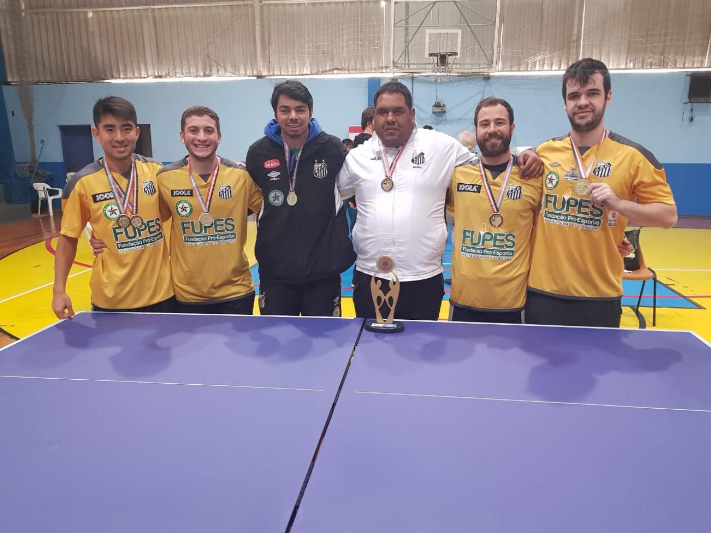 Tênis masculino de Santos é prata e feminino é bronze nos Jogos da