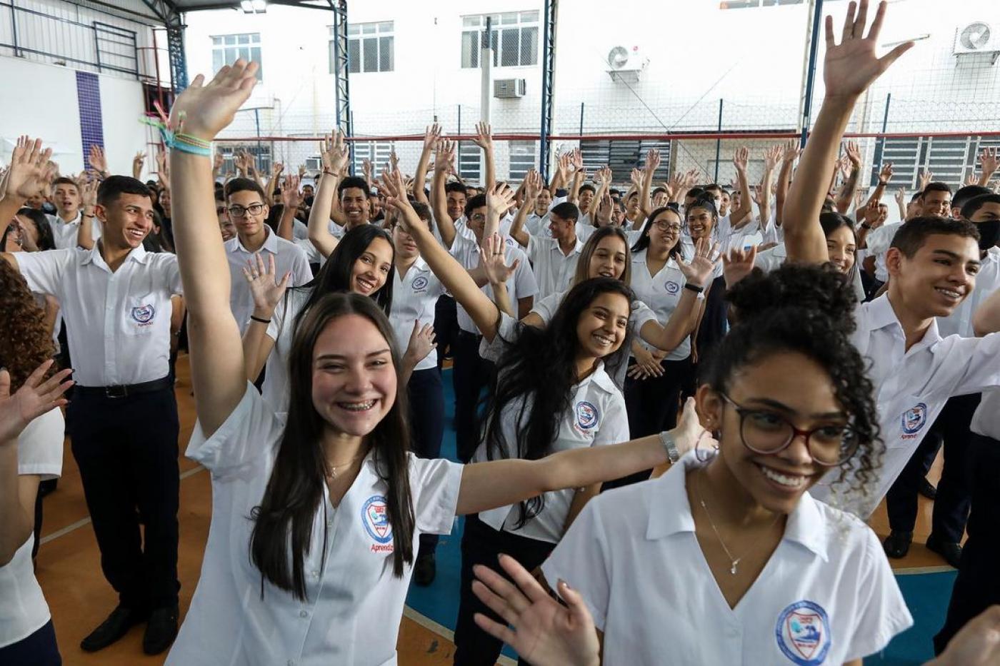 Camps de Santos inicia celebração dos 55 anos com lançamento de livro