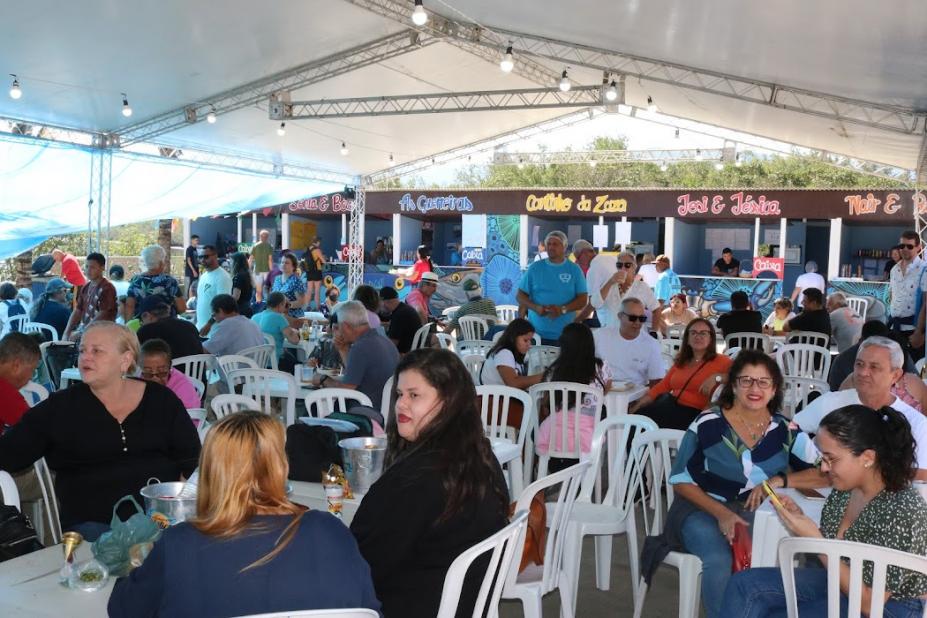 Festa do Bom Jesus, na Ilha Diana, em Santos, é ótima opção para curtir o Dia dos Pais | Prefeitura de Santos Festa do Bom Jesus, na Ilha Diana, em Santos, é ótima opção para curtir o Dia dos Pais | Prefeitura de Santos